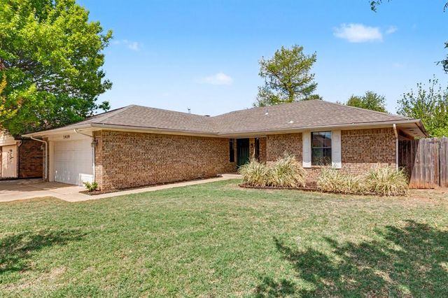 1409 Wilcox Lane, Yukon, OK 73099