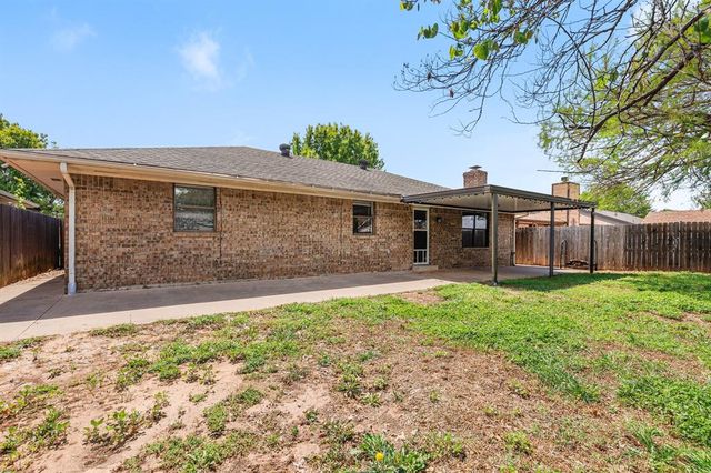 1409 Wilcox Lane, Yukon, OK 73099