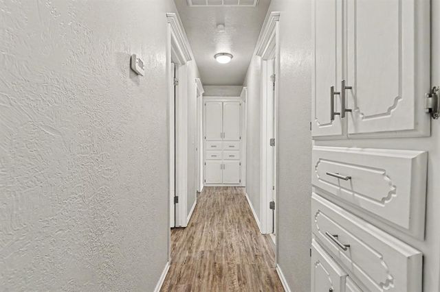 1409 Wilcox Lane, Yukon, OK 73099