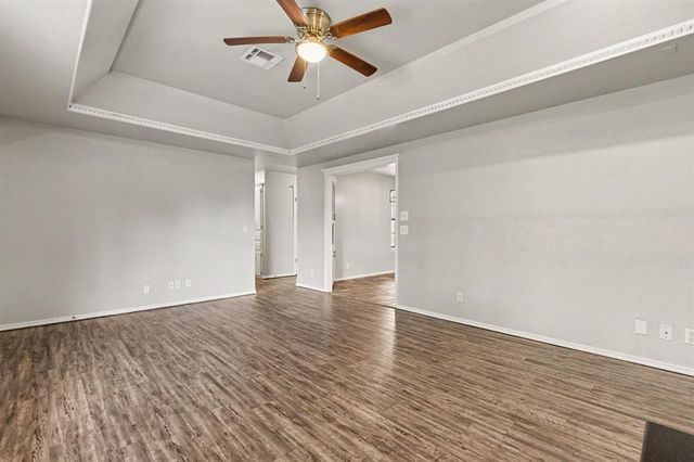 1409 Wilcox Lane, Yukon, OK 73099