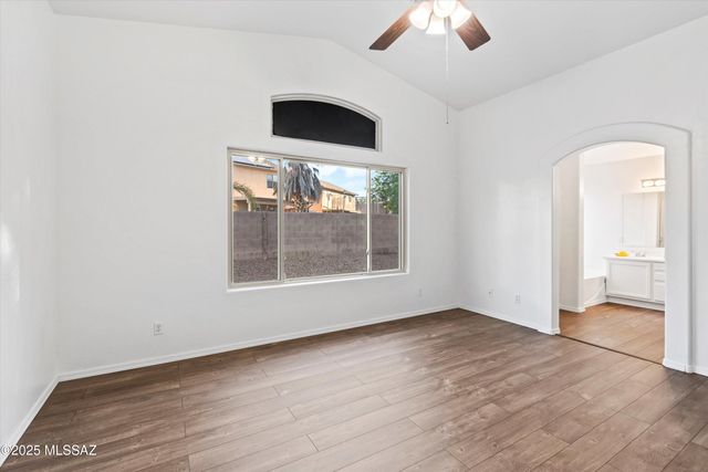 8806 E Mountain Spring Drive, Tucson, AZ 85747