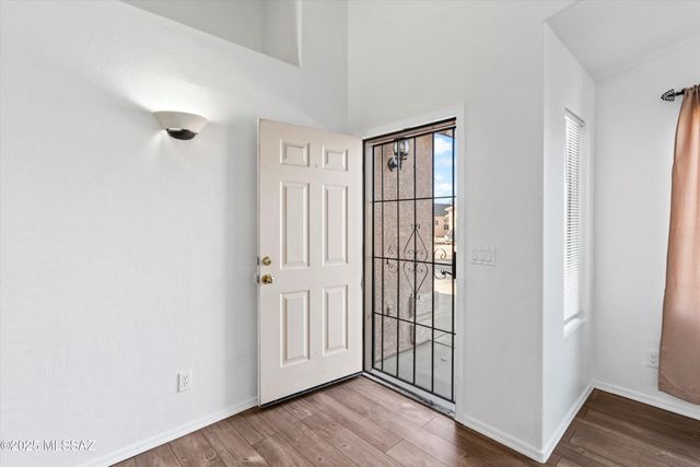 8806 E Mountain Spring Drive, Tucson, AZ 85747