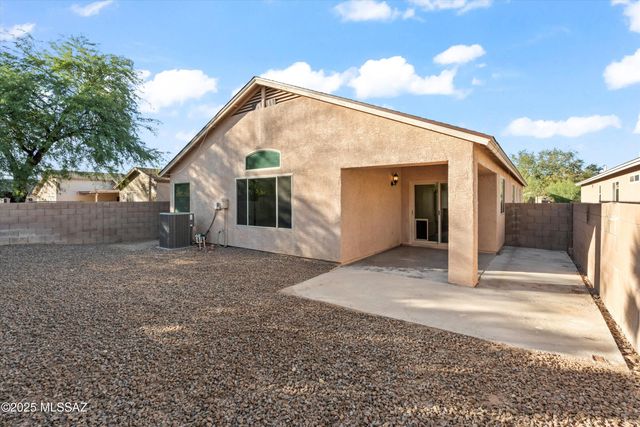 8806 E Mountain Spring Drive, Tucson, AZ 85747