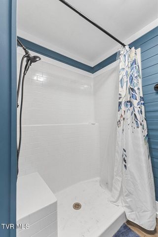 226 Brandonwood Drive, Johnson City, TN 37604