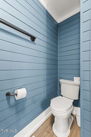 226 Brandonwood Drive, Johnson City, TN 37604