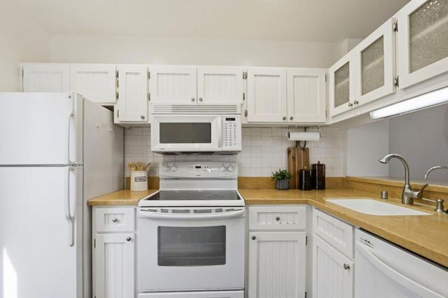 3007 Kaiser Drive F, Santa Clara, CA 95051
