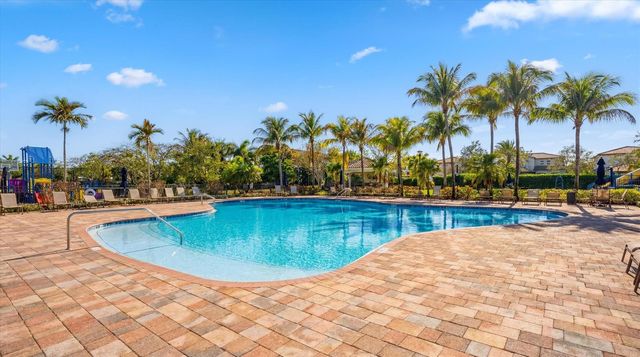 108 Casa Circle, Jupiter, FL 33458