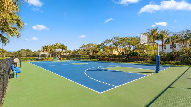 108 Casa Circle, Jupiter, FL 33458