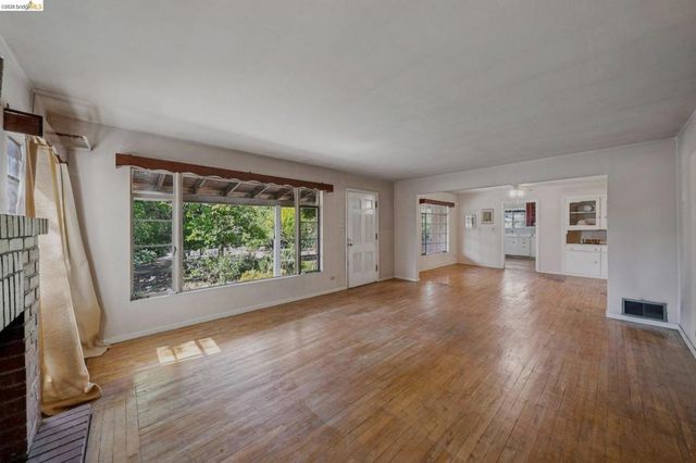 1830 3RD Ave, Walnut Creek, CA 94597