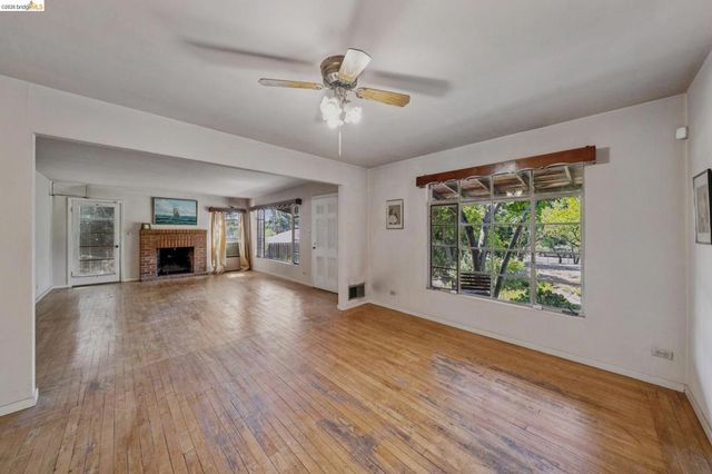 1830 3RD Ave, Walnut Creek, CA 94597