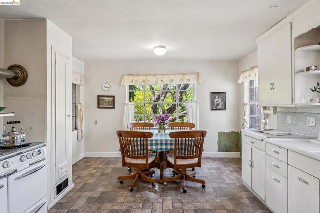 1830 3RD Ave, Walnut Creek, CA 94597