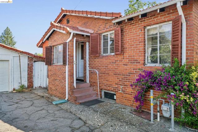 1830 3RD Ave, Walnut Creek, CA 94597