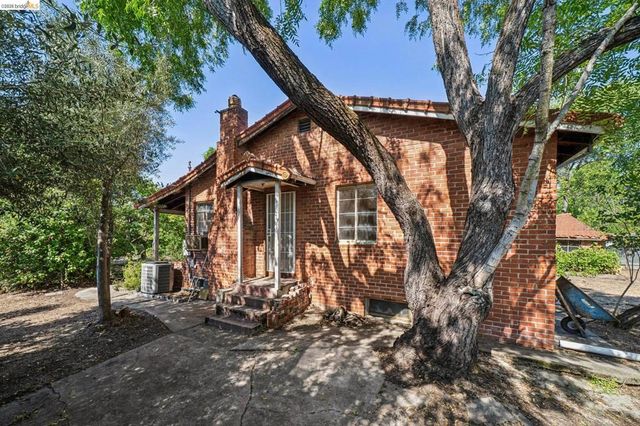 1830 3RD Ave, Walnut Creek, CA 94597