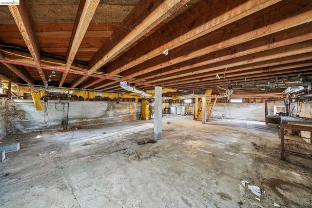 1830 3RD Ave, Walnut Creek, CA 94597