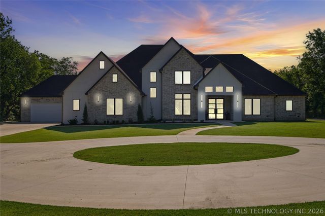 9701 N Memorial Drive, Owasso, OK 74055