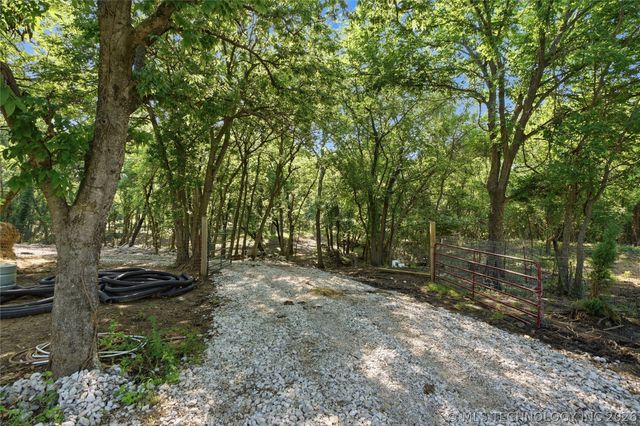 9701 N Memorial Drive, Owasso, OK 74055