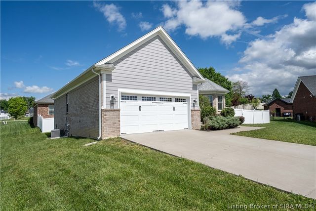 8723 Brookhollow Court, Charlestown, IN 47111