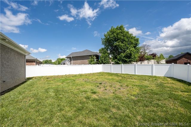 8723 Brookhollow Court, Charlestown, IN 47111