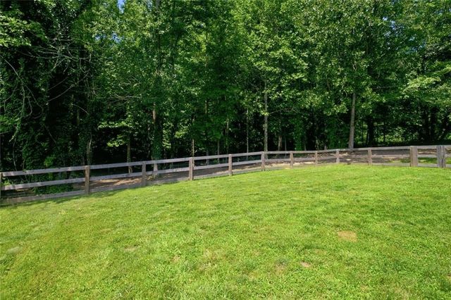 4072 Ponderosa Lane, Gainesville, GA 30506