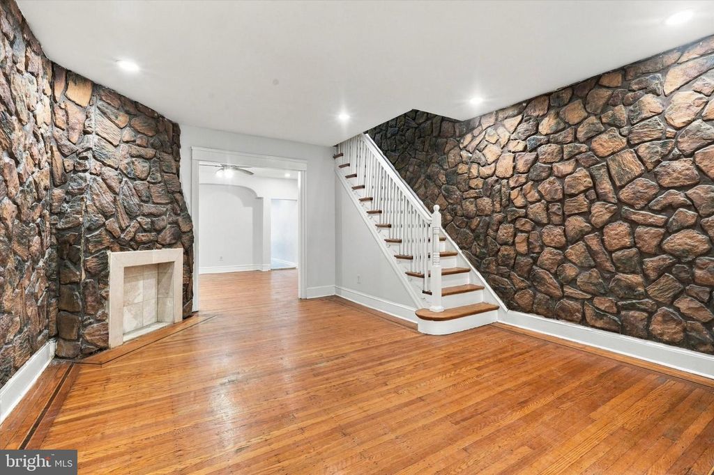 6259 N 3RD ST, Philadelphia, PA 19120 — photo 2
