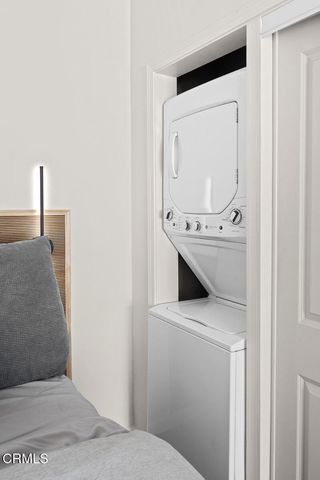 1902 N Pass Avenue, Burbank, CA 91505