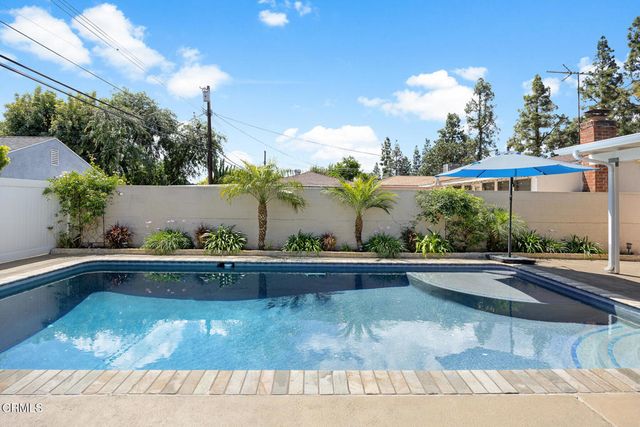 1902 N Pass Avenue, Burbank, CA 91505