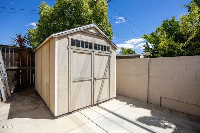 1902 N Pass Avenue, Burbank, CA 91505