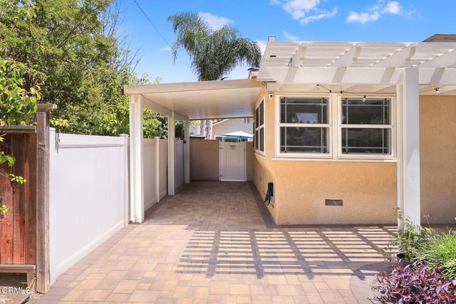 1902 N Pass Avenue, Burbank, CA 91505