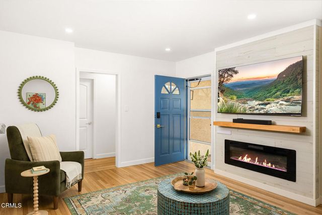 1902 N Pass Avenue, Burbank, CA 91505