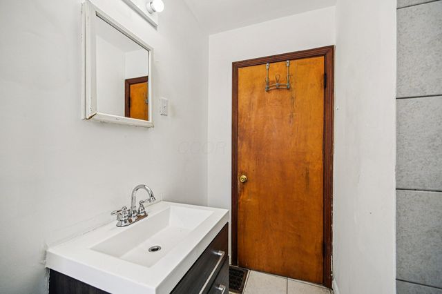 2068 Agler Road, Columbus, OH 43224