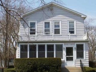 1310 Wilmette Avenue 2E, Wilmette, IL 60091