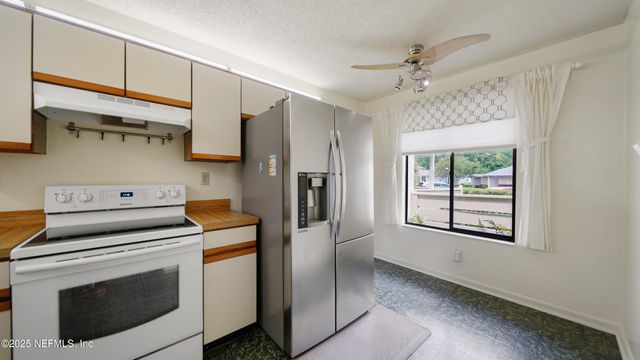 7701 BAYMEADOWS Circle W, 1026, Jacksonville, FL 32256