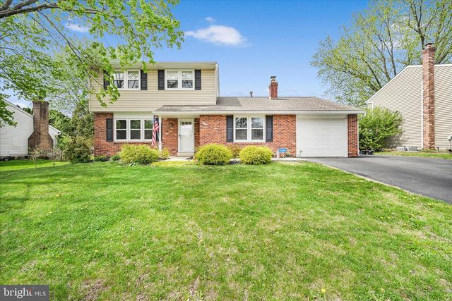 740 WISTERIA AVE, Reading, PA 19606