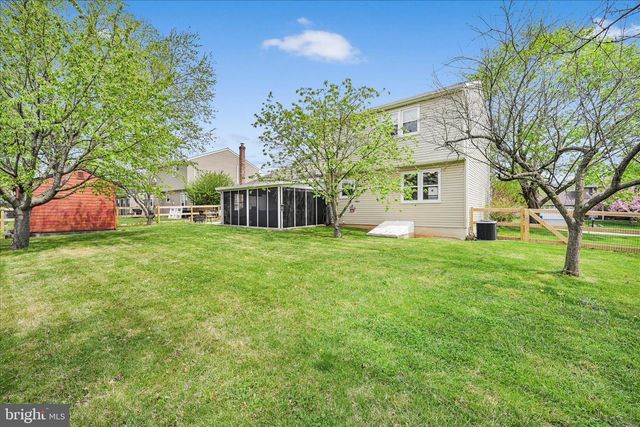 740 WISTERIA AVE, Reading, PA 19606
