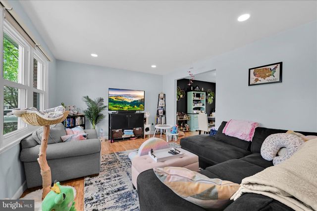 740 WISTERIA AVE, Reading, PA 19606