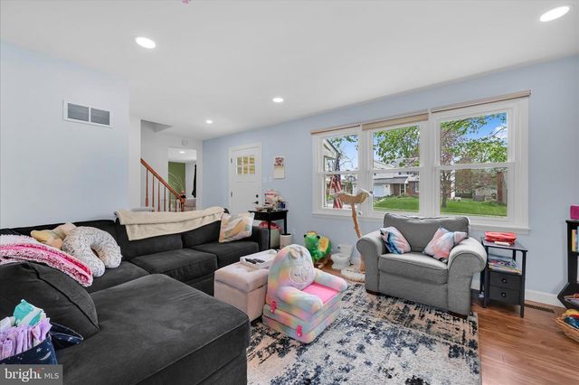 740 WISTERIA AVE, Reading, PA 19606