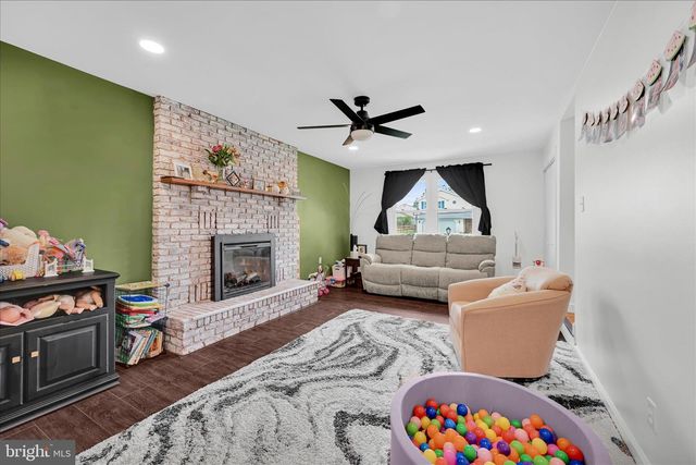 740 WISTERIA AVE, Reading, PA 19606