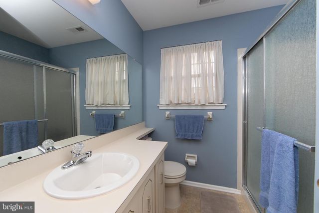 1011-B SCOTSWOOD CT, Mount Laurel, NJ 08054