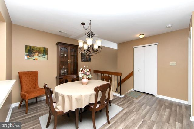 1011-B SCOTSWOOD CT, Mount Laurel, NJ 08054
