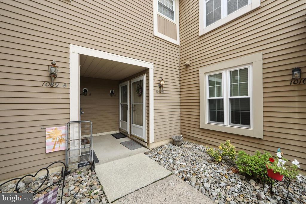 1011-B SCOTSWOOD CT, MOUNT LAUREL, NJ 08054 — photo 3