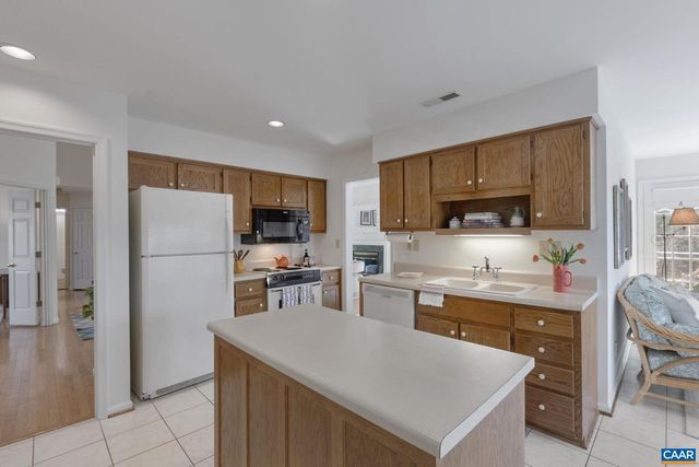 1697 BANYAN CT, Charlottesville, VA 22911