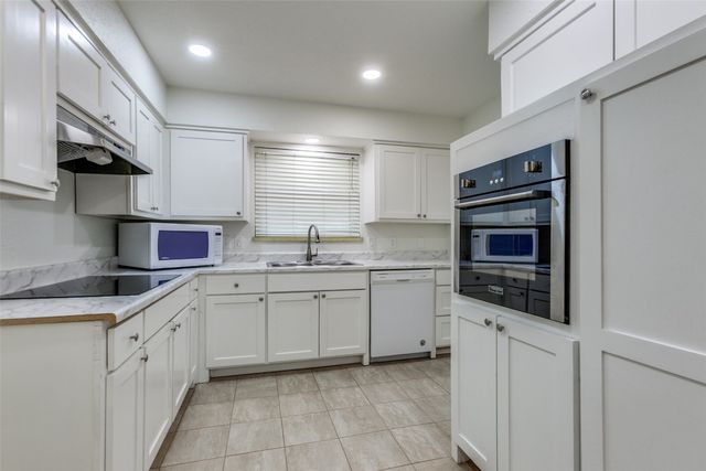 1213 Mill Valley Drive 1214, Plano, TX 75075