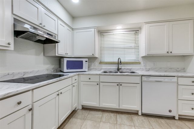 1213 Mill Valley Drive 1214, Plano, TX 75075