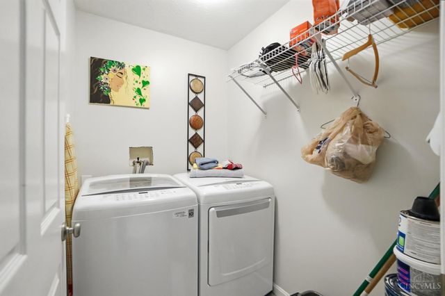 845 Village Green Parkway, Hamilton Twp, OH 45039