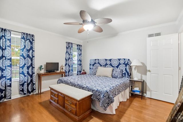 845 Village Green Parkway, Hamilton Twp, OH 45039