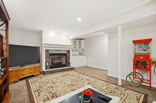 845 Village Green Parkway, Hamilton Twp, OH 45039