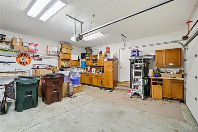 845 Village Green Parkway, Hamilton Twp, OH 45039