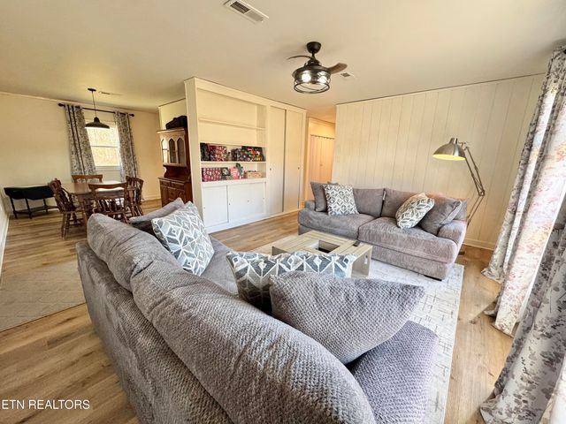 4511 Fawnie Lane, Knoxville, TN 37918