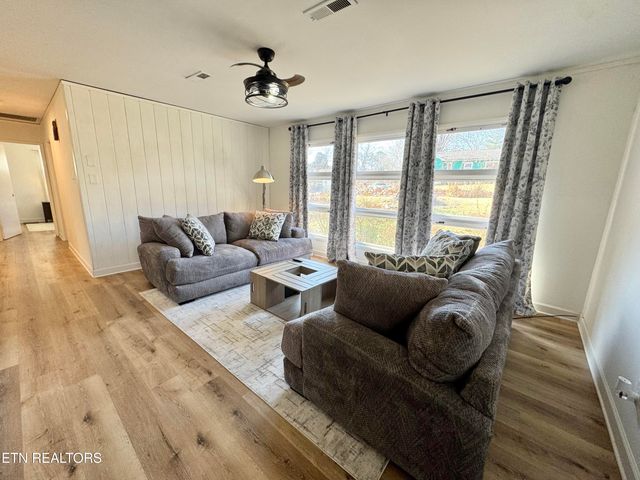 4511 Fawnie Lane, Knoxville, TN 37918