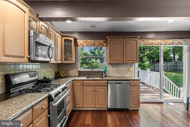 318 HIALEAH DR, Cherry Hill, NJ 08002